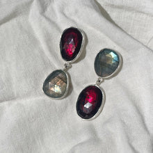 Load image into Gallery viewer, Labradorite and Garnet Earrings