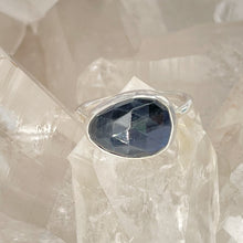 Load image into Gallery viewer, Spectrolite East West Ring