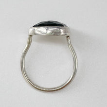 Load image into Gallery viewer, Spectrolite East West Ring