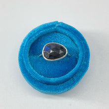 Load image into Gallery viewer, Spectrolite East West Ring