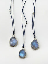 Load image into Gallery viewer, Casual Sparkle Moonstone Necklace II