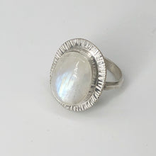 Load image into Gallery viewer, Statement Moonstone Ring