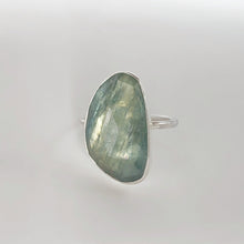 Load image into Gallery viewer, Flashy Kyanite Ring