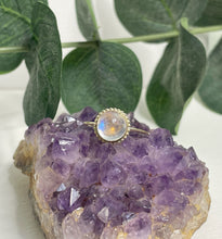 Load image into Gallery viewer, Moonstone Beaded Gold Ring
