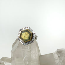 Load image into Gallery viewer, Labradorite Hexagon Starburst Ring
