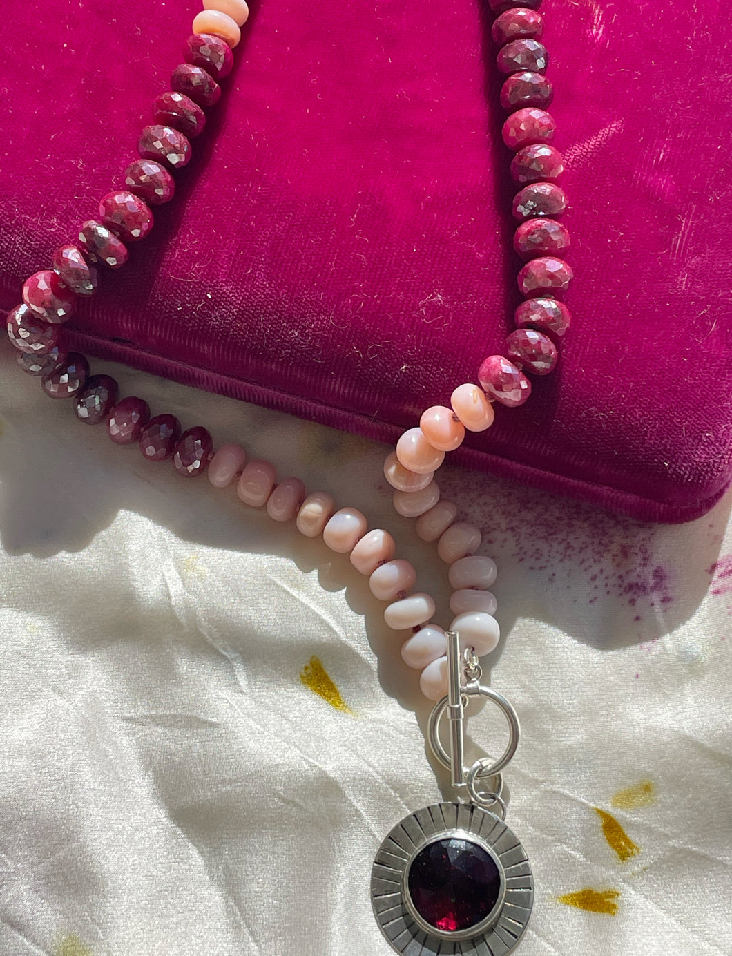 Pink Ombre and Garnet Starburst Necklace