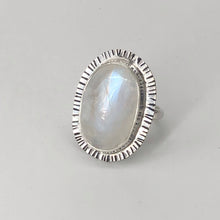 Load image into Gallery viewer, Silver Starburst Moonstone Ring
