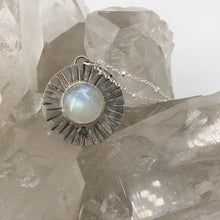 Load image into Gallery viewer, Moon Burst Necklace
